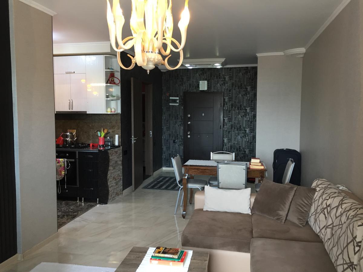 باتومي Apartment In Yalchin Star Residence المظهر الخارجي الصورة