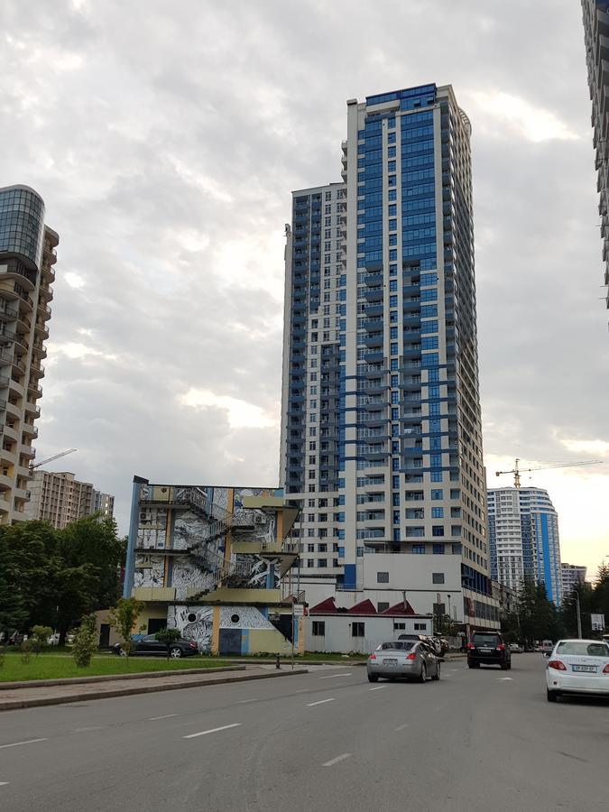 باتومي Apartment In Yalchin Star Residence المظهر الخارجي الصورة